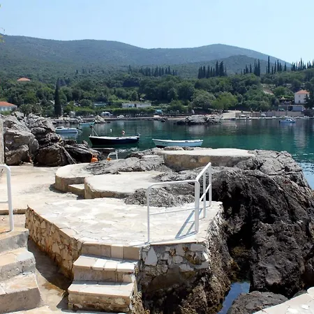 And By The Sea Molunat, Dubrovnik - 9102 3*